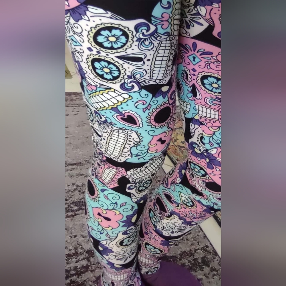 Sugar Skull Leggings Very Cool Colorful Festival Fun leggins Watch Video 1 sz
